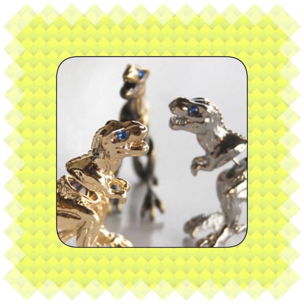 Dinosaur T-Rex earrings - rose gold